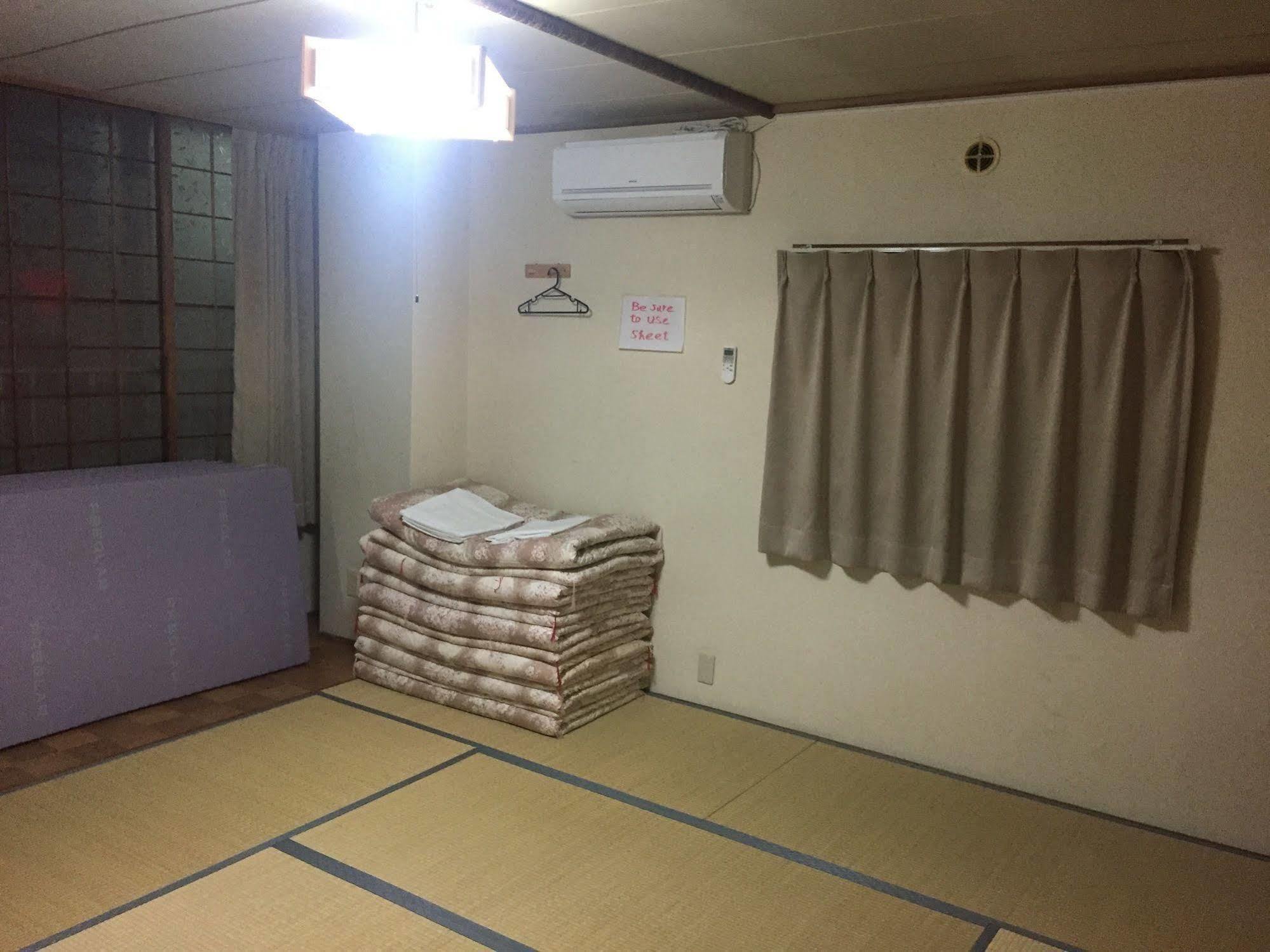 Super Conveniently Located The Guest House Hakodate Bay Exterior photo